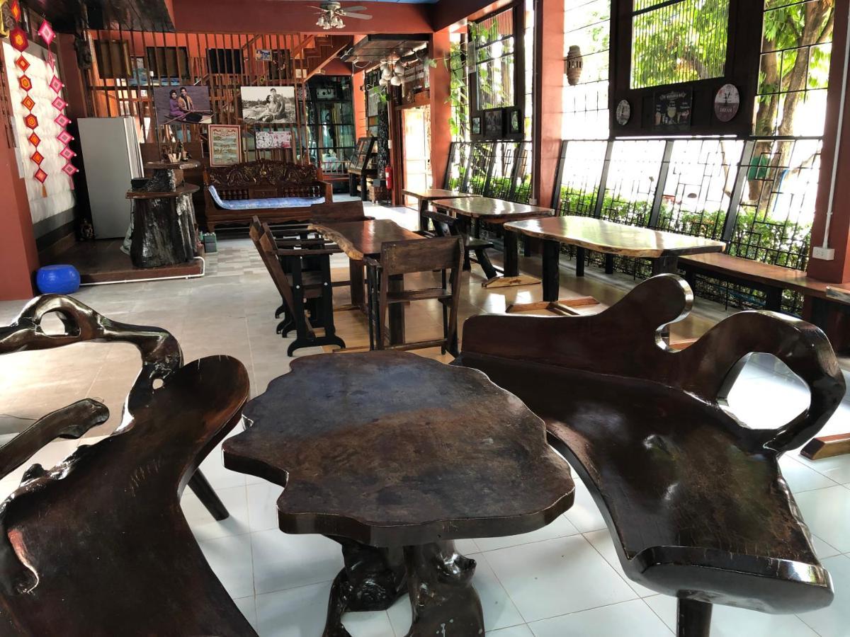 Nonthun 1 Hostel Khon Kaen Exteriör bild