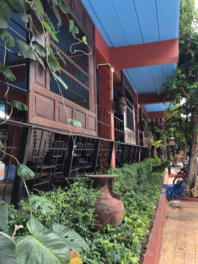 Nonthun 1 Hostel Khon Kaen Exteriör bild